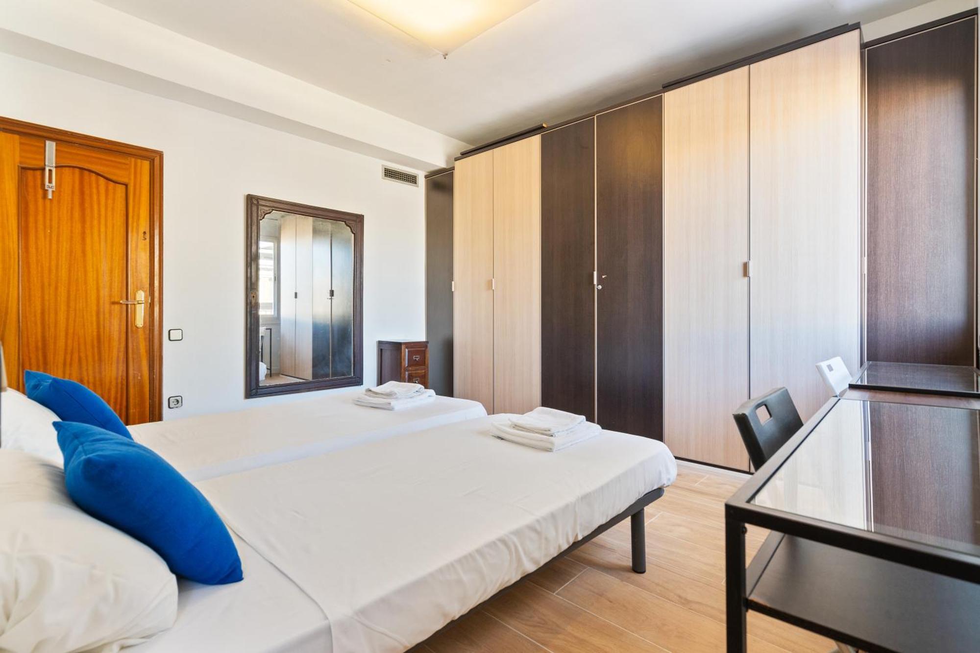 Chic 3Br Retreat With Private Terrace Barcelona Exterior foto
